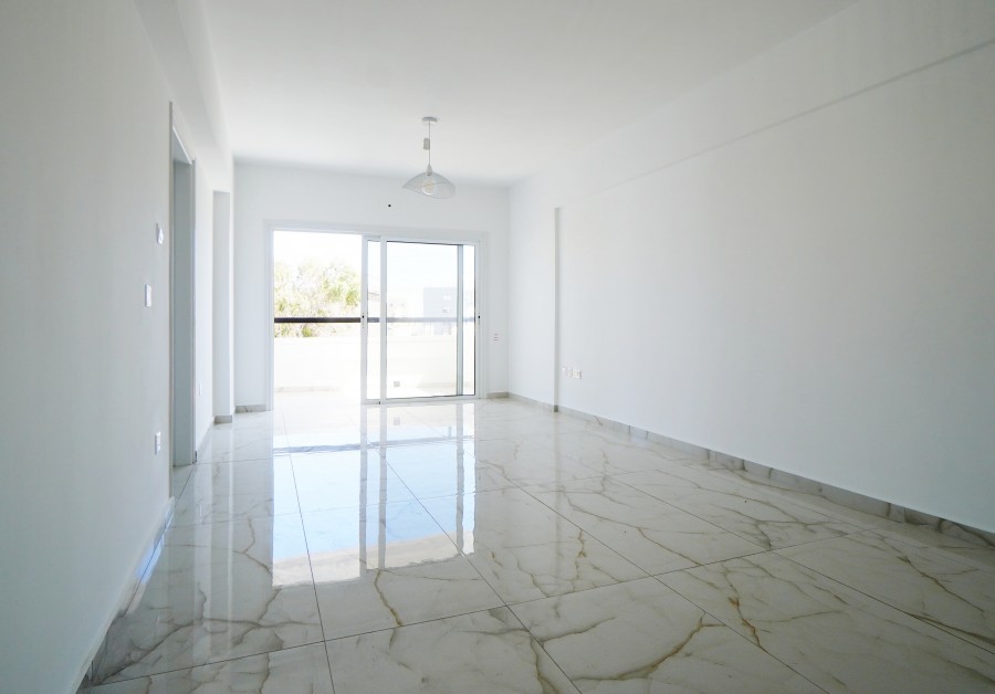 2 Bedrooms Apartment in Larnaca, Larnaca
